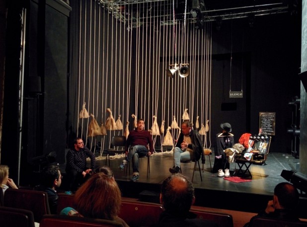 Luis Bermejo y Luis Crespo, de Teatro del Zurdo, mantienen un encuentro en La Fundición con Amigos de Escenarios de Sevilla IMG_20151219_192050